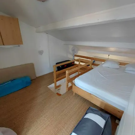 Mezzanine A 250m De La Pour 4 Personnes - Terrasse, Animaux Acceptes - Fr-1-423-300 Apartment