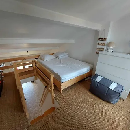 Mezzanine A 250m De La Pour 4 Personnes - Terrasse, Animaux Acceptes - Fr-1-423-300 Apartment *